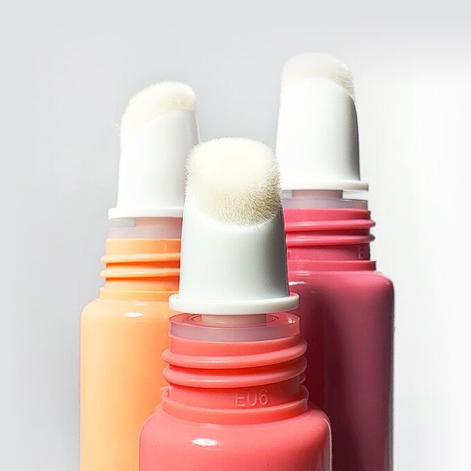 Lesk na pery s hydratačn&yacute;m &uacute;činkom Lip Perfector 17