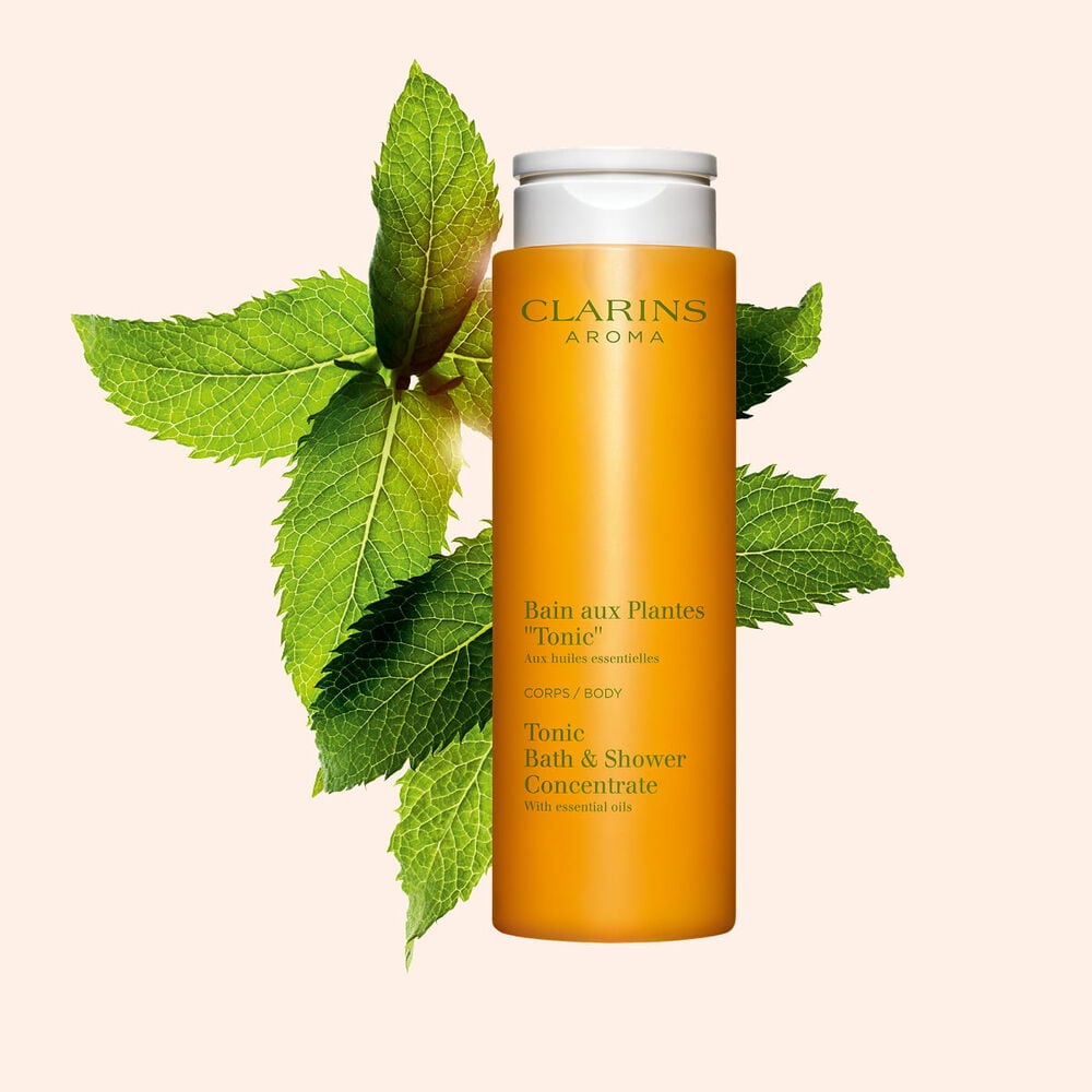 Sprchov&yacute; a k&uacute;peľov&yacute; g&eacute;l s esenci&aacute;lnymi olejmi Tonic Bath and Shower Concentrate