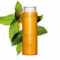 Sprchov&yacute; a k&uacute;peľov&yacute; g&eacute;l s esenci&aacute;lnymi olejmi Tonic Bath and Shower Concentrate
