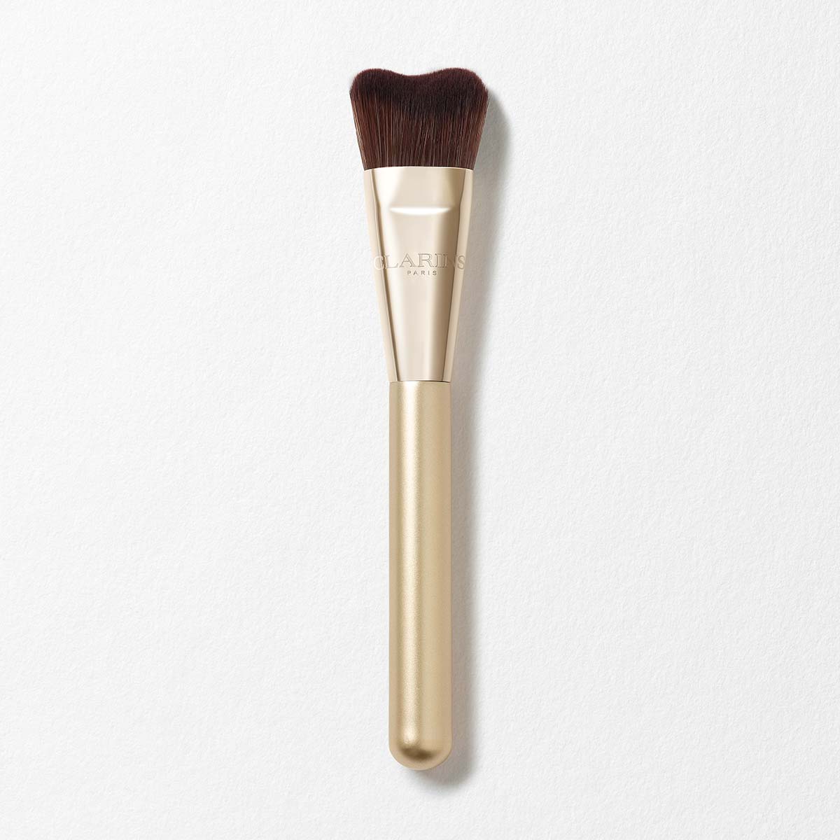 &Scaron;tetec na make-up in&scaron;pirovan&yacute; technikou Gua Sha